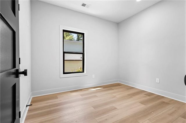 646 Robert Street NW, Atlanta, GA 30318
