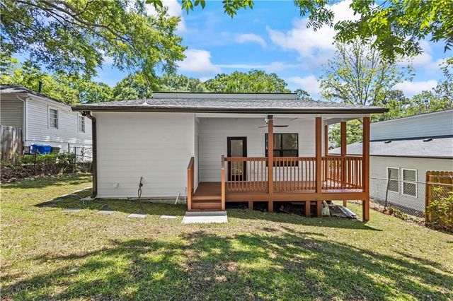 646 Robert Street NW, Atlanta, GA 30318
