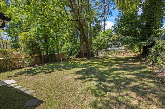 646 Robert Street NW, Atlanta, GA 30318