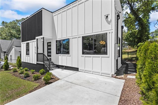 646 Robert Street NW, Atlanta, GA 30318