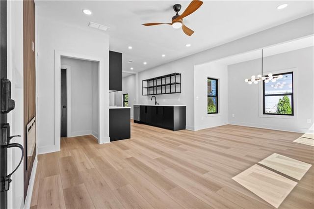 646 Robert Street NW, Atlanta, GA 30318