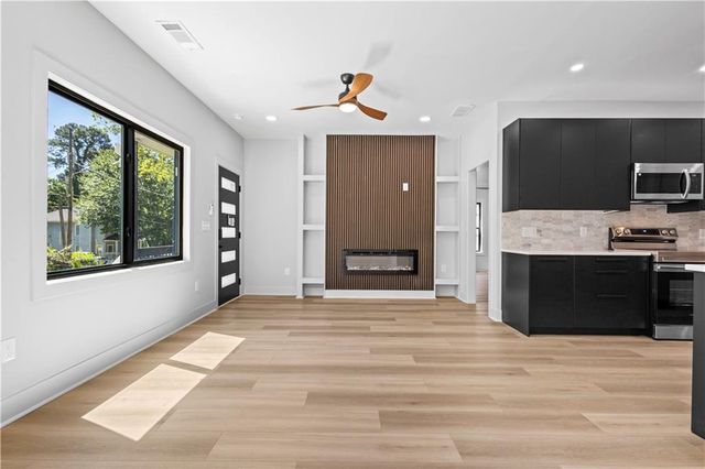 646 Robert Street NW, Atlanta, GA 30318