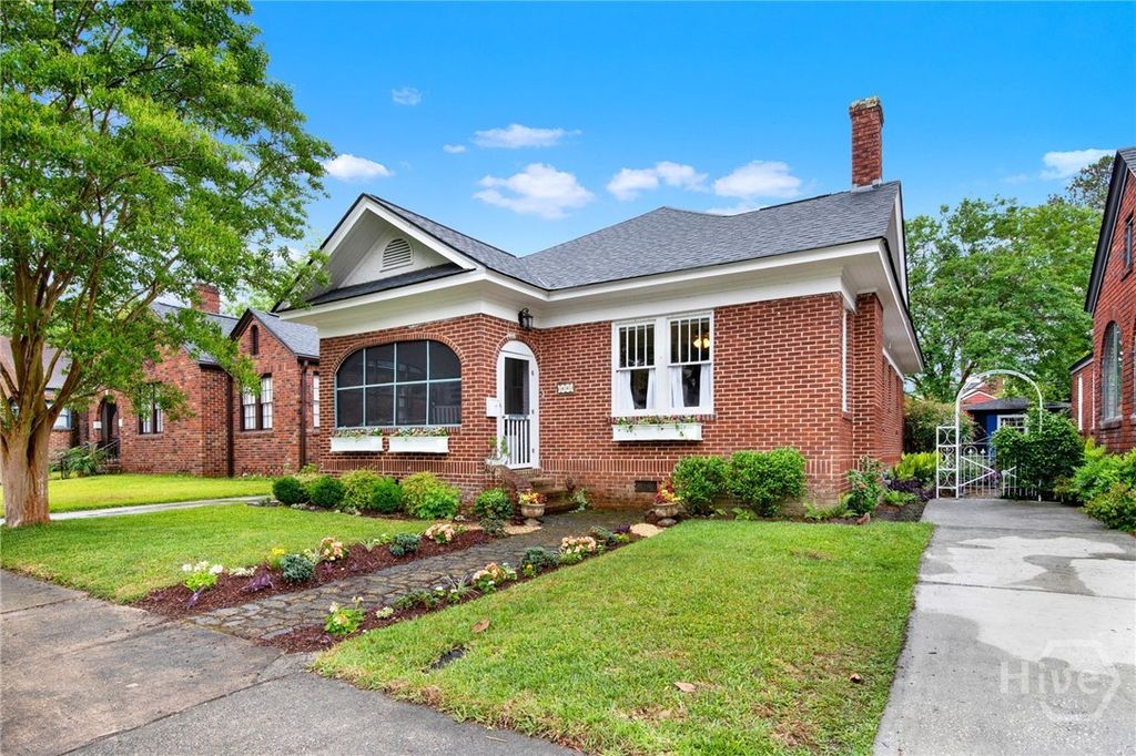 531 E 51st Street, Savannah, GA 31405