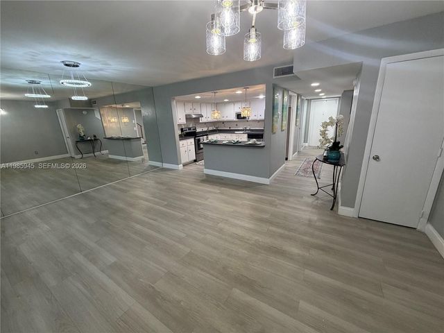 3962 Inverrary Dr A3, Lauderhill, FL 33319