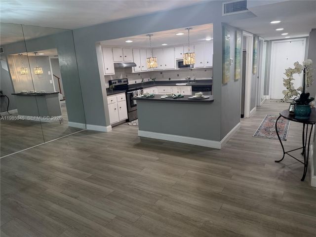 3962 Inverrary Dr A3, Lauderhill, FL 33319