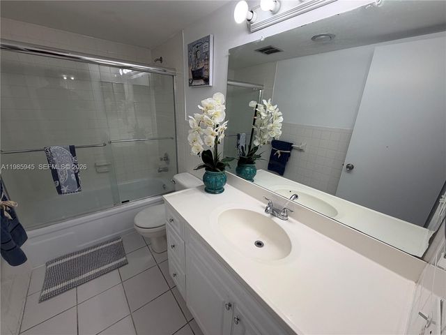 3962 Inverrary Dr A3, Lauderhill, FL 33319