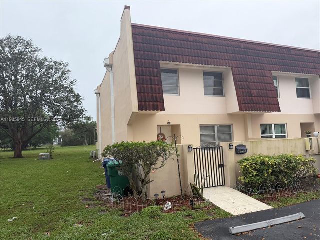 3962 Inverrary Dr A3, Lauderhill, FL 33319