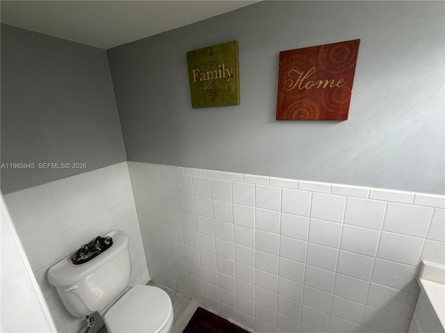 3962 Inverrary Dr A3, Lauderhill, FL 33319