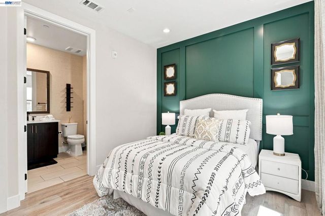 332 Harcot Ter, Sunnyvale, CA 94085