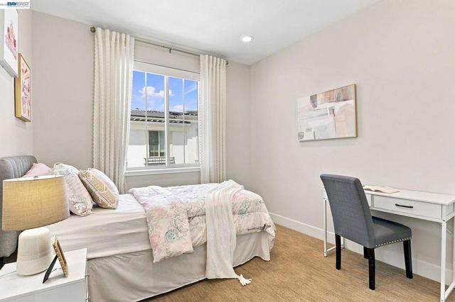 332 Harcot Ter, Sunnyvale, CA 94085
