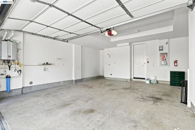 332 Harcot Ter, Sunnyvale, CA 94085