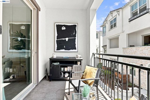 332 Harcot Ter, Sunnyvale, CA 94085
