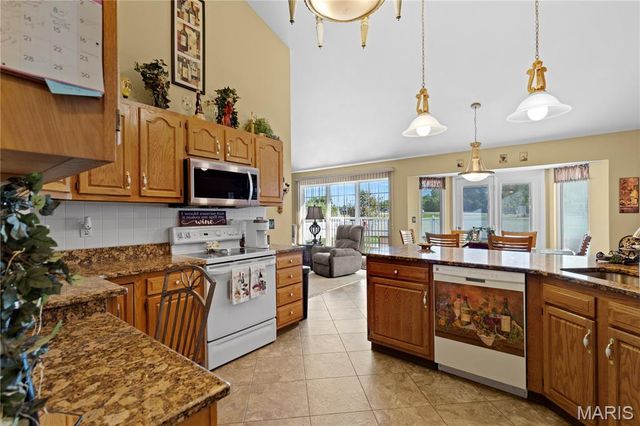 4576 Kerth Forest Drive, Mehlville, MO 63128