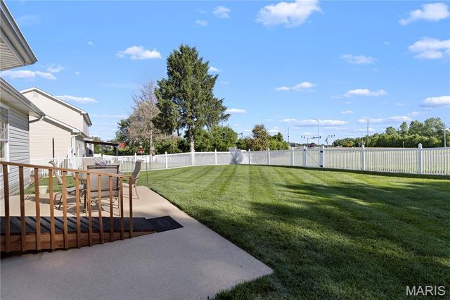 4576 Kerth Forest Drive, Mehlville, MO 63128