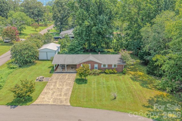 1169 Burkehurst Avenue, Morganton, NC 28655