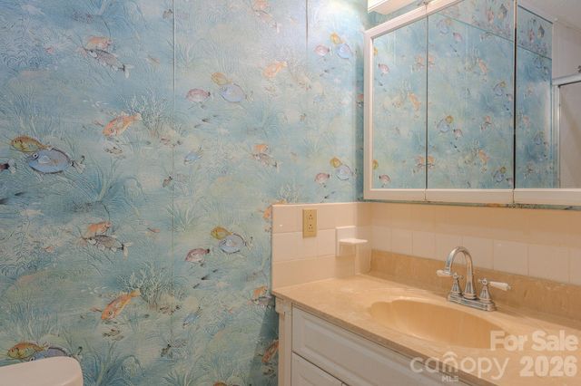 1169 Burkehurst Avenue, Morganton, NC 28655