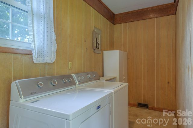 1169 Burkehurst Avenue, Morganton, NC 28655