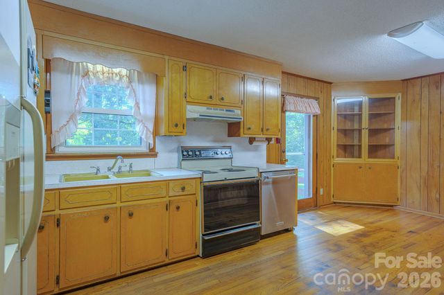 1169 Burkehurst Avenue, Morganton, NC 28655