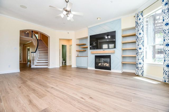 2227 Upland Park Drive, Sugar Land, TX 77479