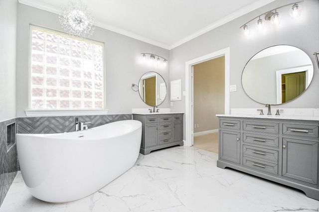 2227 Upland Park Drive, Sugar Land, TX 77479