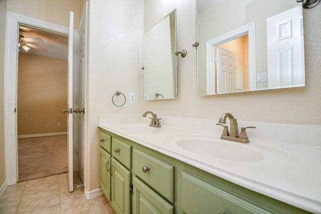 2227 Upland Park Drive, Sugar Land, TX 77479