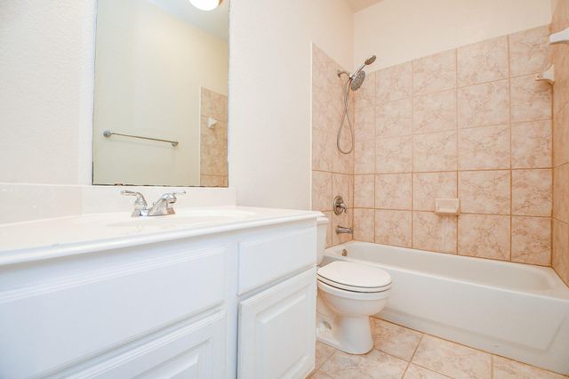 2227 Upland Park Drive, Sugar Land, TX 77479