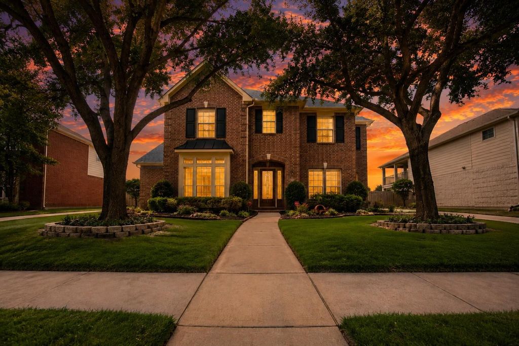 2227 Upland Park Drive, Sugar Land, TX 77479