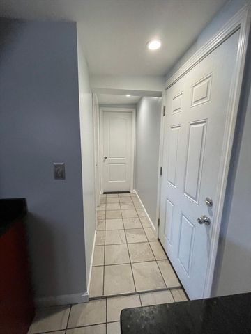 27 Argyle St 1, Revere, MA 02151