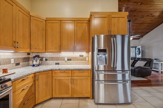 9200 Dobbs Cemetery Rd, Baxter, TN 38544