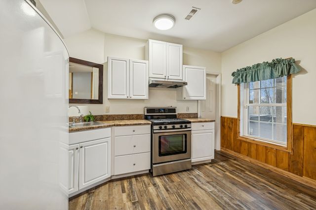 9200 Dobbs Cemetery Rd, Baxter, TN 38544