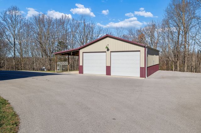 9200 Dobbs Cemetery Rd, Baxter, TN 38544