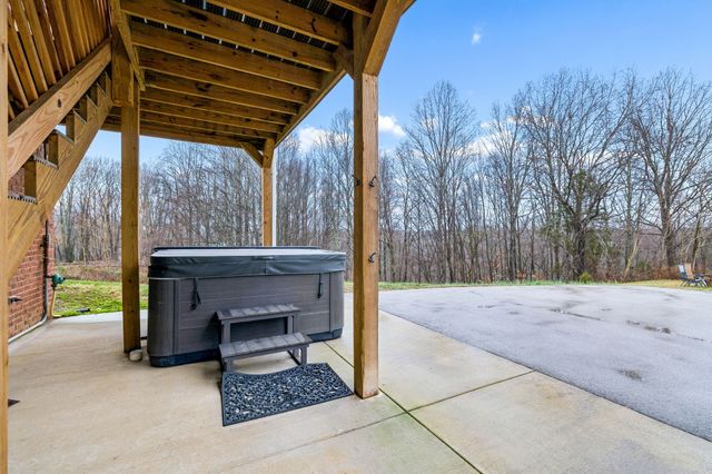 9200 Dobbs Cemetery Rd, Baxter, TN 38544