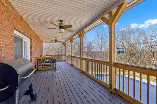 9200 Dobbs Cemetery Rd, Baxter, TN 38544