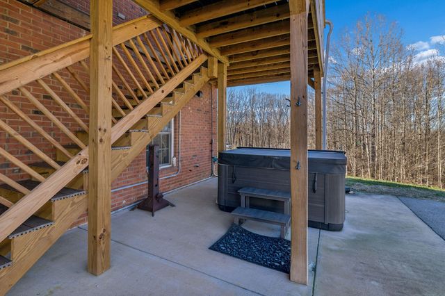 9200 Dobbs Cemetery Rd, Baxter, TN 38544