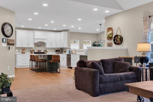 20 DANIELLE CT, Mays Landing, NJ 08330