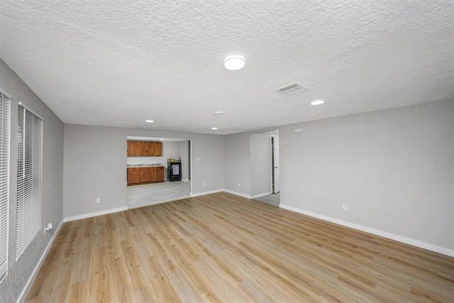 1515 SW H Ave, Lawton, OK 73501