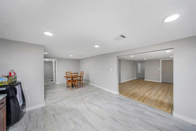 1515 SW H Ave, Lawton, OK 73501