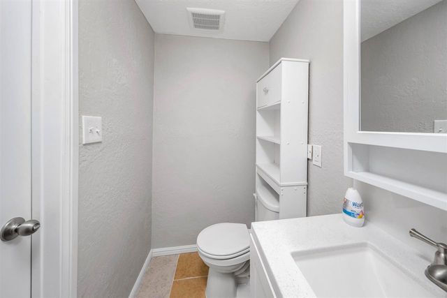 1515 SW H Ave, Lawton, OK 73501