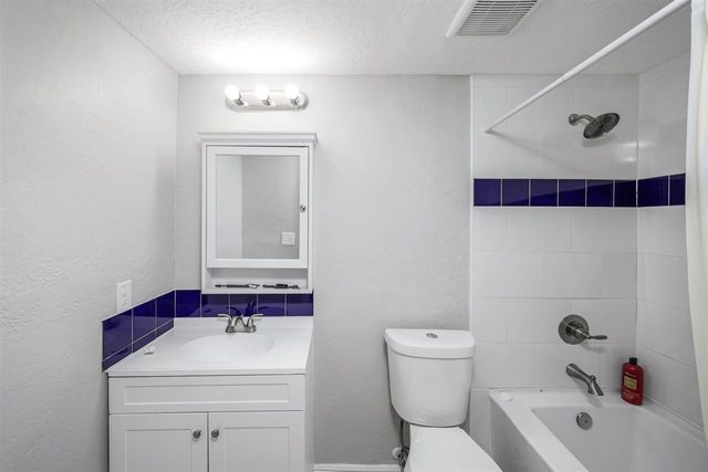 1515 SW H Ave, Lawton, OK 73501