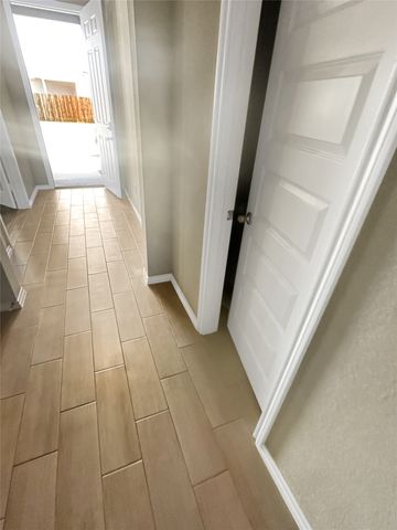 2912 Brittlebush Drive, Fort Worth, TX 76108