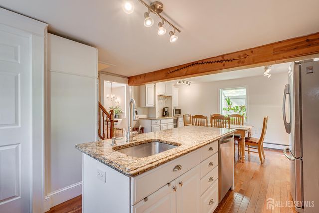 23 Rose Street, Metuchen, NJ 08840