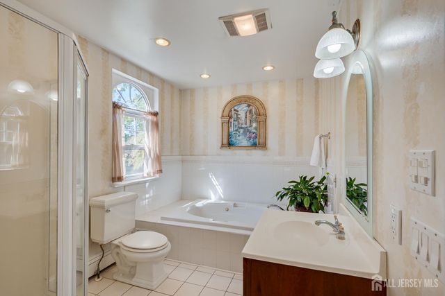 23 Rose Street, Metuchen, NJ 08840