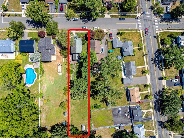 23 Rose Street, Metuchen, NJ 08840