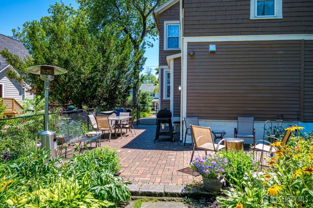 23 Rose Street, Metuchen, NJ 08840