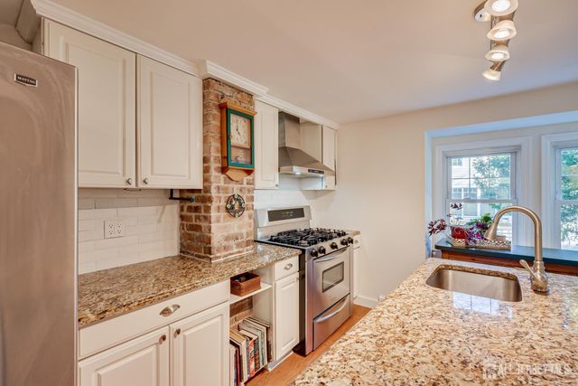 23 Rose Street, Metuchen, NJ 08840