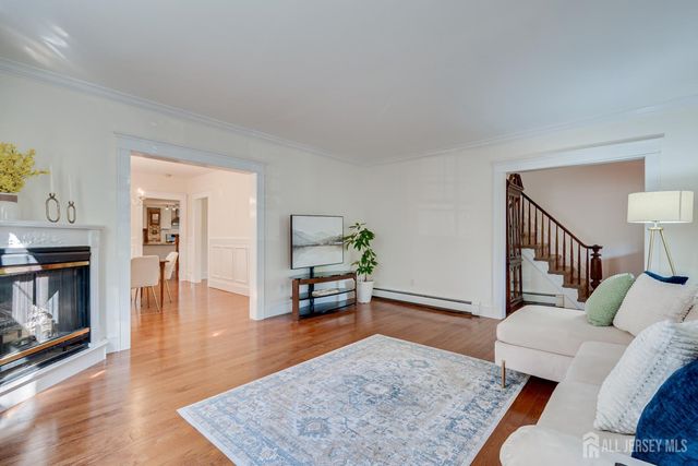 23 Rose Street, Metuchen, NJ 08840