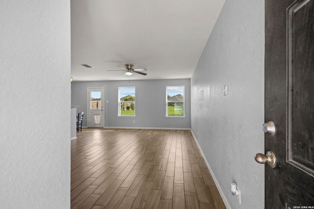 7323 Turnbow, San Antonio, TX 78252