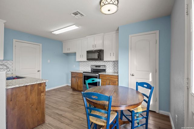 7323 Turnbow, San Antonio, TX 78252
