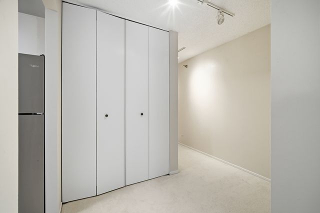 70 W Huron Street 607, Chicago, IL 60654