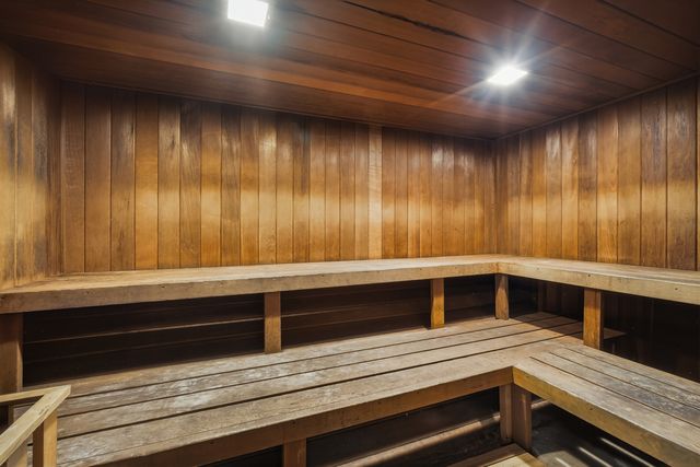 70 W Huron Street 607, Chicago, IL 60654